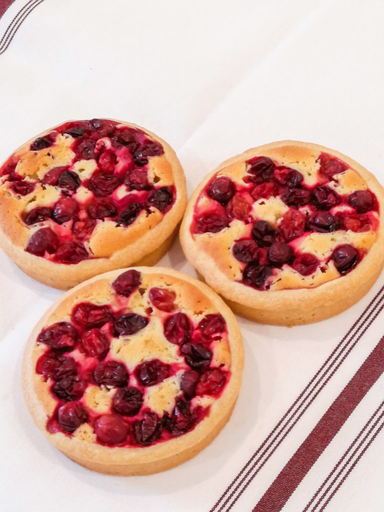 tarte-aux-fruits-kouign-amann-patisserie-montreal